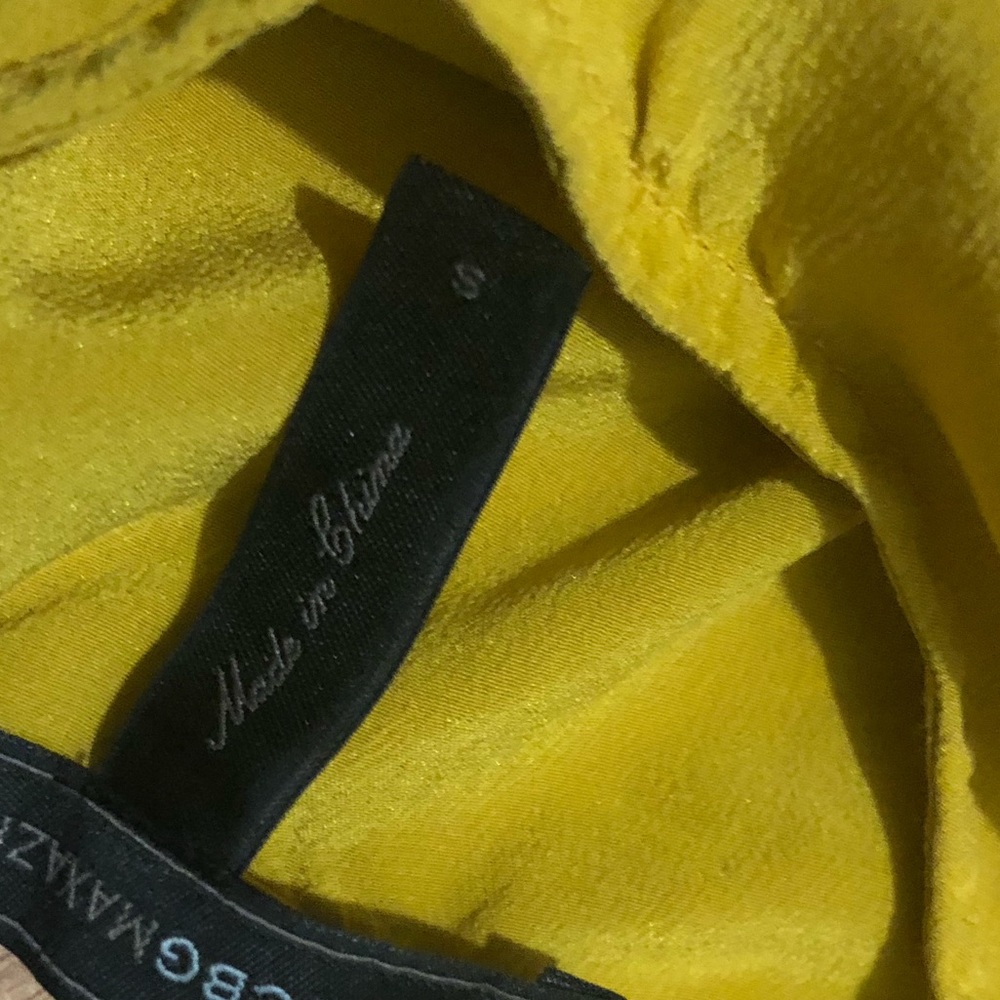 BCBGMAXAZRIA Gold Accent Blouse & Denim Short - Picture 11 of 12